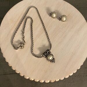 Elegant Silver and pearl Jewelry Set